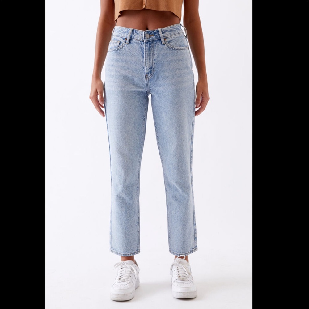 PacSun Light Mom Jeans